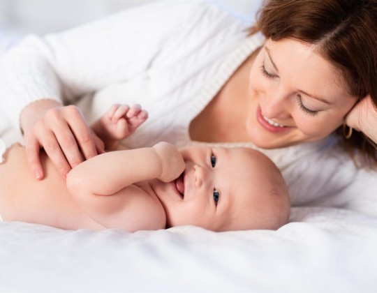 Hướng dẫn cách chăm sóc trẻ sơ sinh dễ dàng cho mẹ, thoải mái cho bé