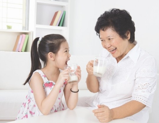 Mách mẹ loại sữa tăng cân cho trẻ 9 tuổi đúng chuẩn WHO, không gây thừa cân béo phì