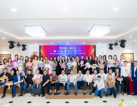 Sữa Hoàng Gia Royal Ausnz vinh dự đồng hành cùng hội nghị khách hàng khu vực Hải Dương - Hưng Yên