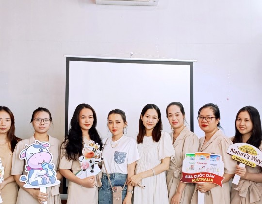 Sữa Hoàng Gia Royal Ausnz tổ chức đào tạo sản phẩm tại Alibaby Shop